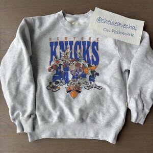 Vintage New York Knicks Looney Tunes Sweatshirt, Basketball 2022-23 Unisex Shirt